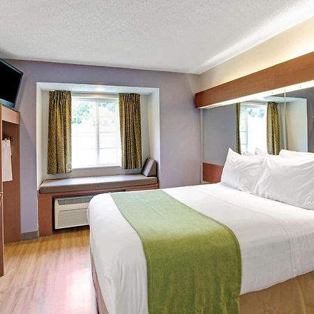 Microtel Inn & Suites By Wyndham Cherokee Buitenkant foto