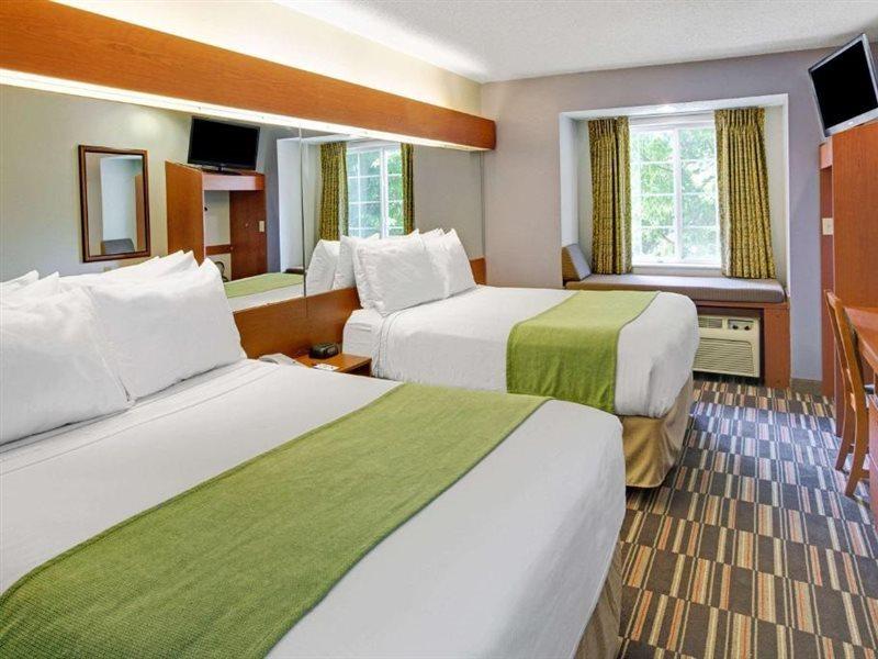 Microtel Inn & Suites By Wyndham Cherokee Buitenkant foto